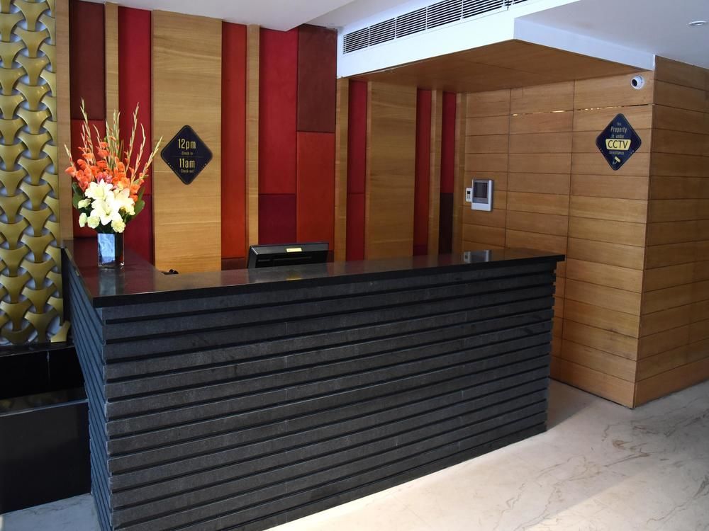 Sunbeam Premium Hotel Zirakpur Bagian luar foto